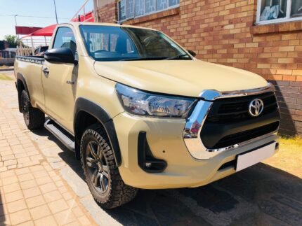 2022 TOYOTA HILUX 2.4GD-6 4x4