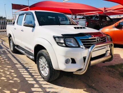 2014 Toyota Hilux 3.0D-4D Xtra Cab 4x4 Raider Legend 45