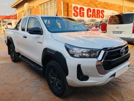 2022 Toyota Hilux 2.4GD-6 Xtra Cab Raider Auto